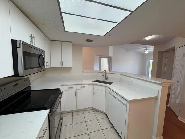 $2,750 | 5005 Wiles Road, Unit 307, Coconut Creek, FL 33073