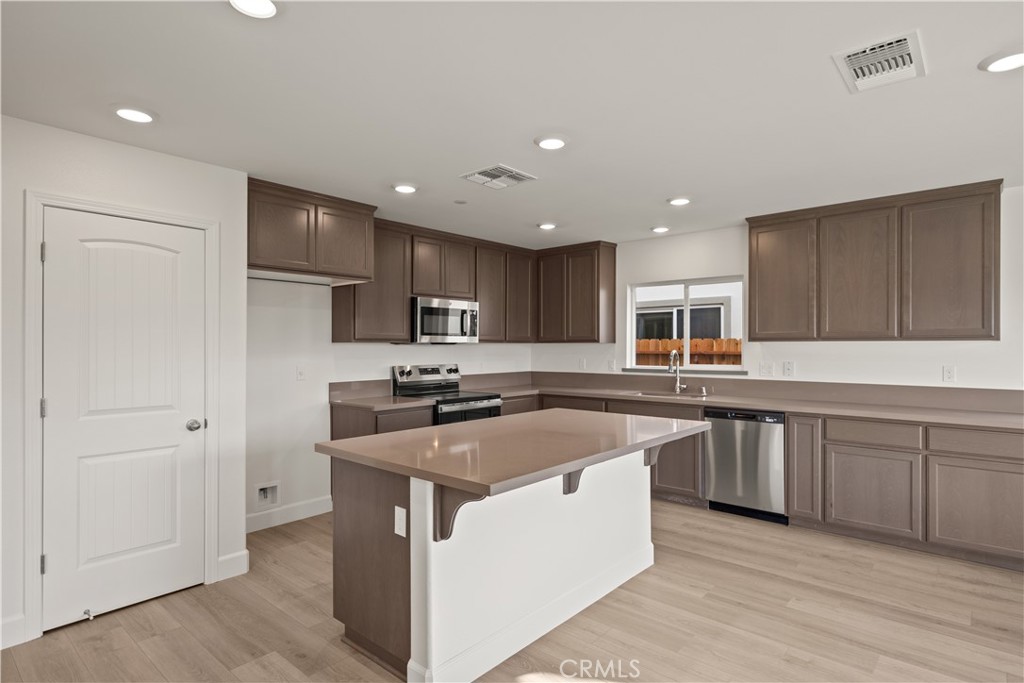 2655 Wesley Way Chico, CA 95973 - Photo 7 of 17