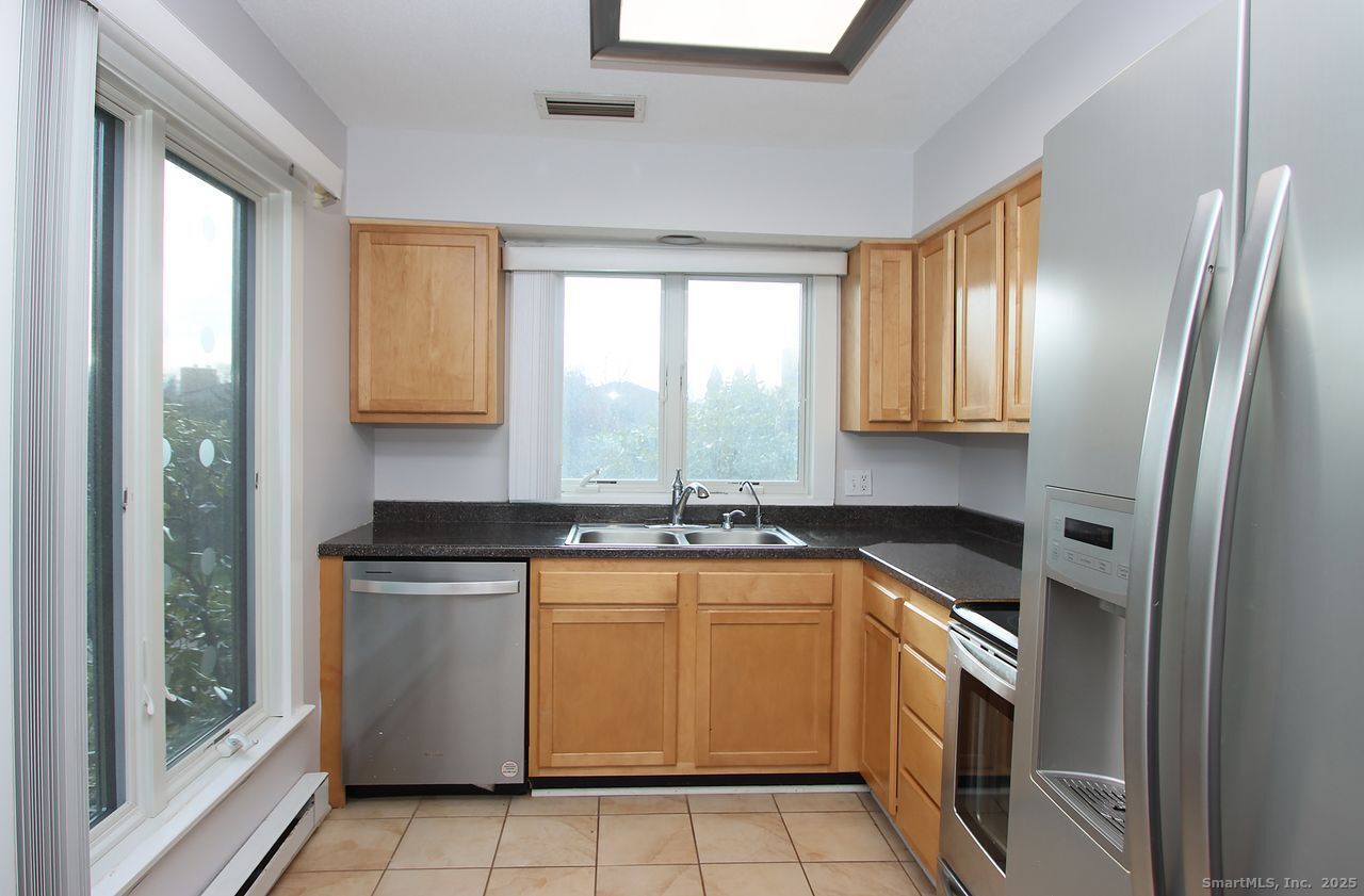 3 Pilgrims Harbor, Unit C Wallingford, CT 06492 - Photo 3 of 29