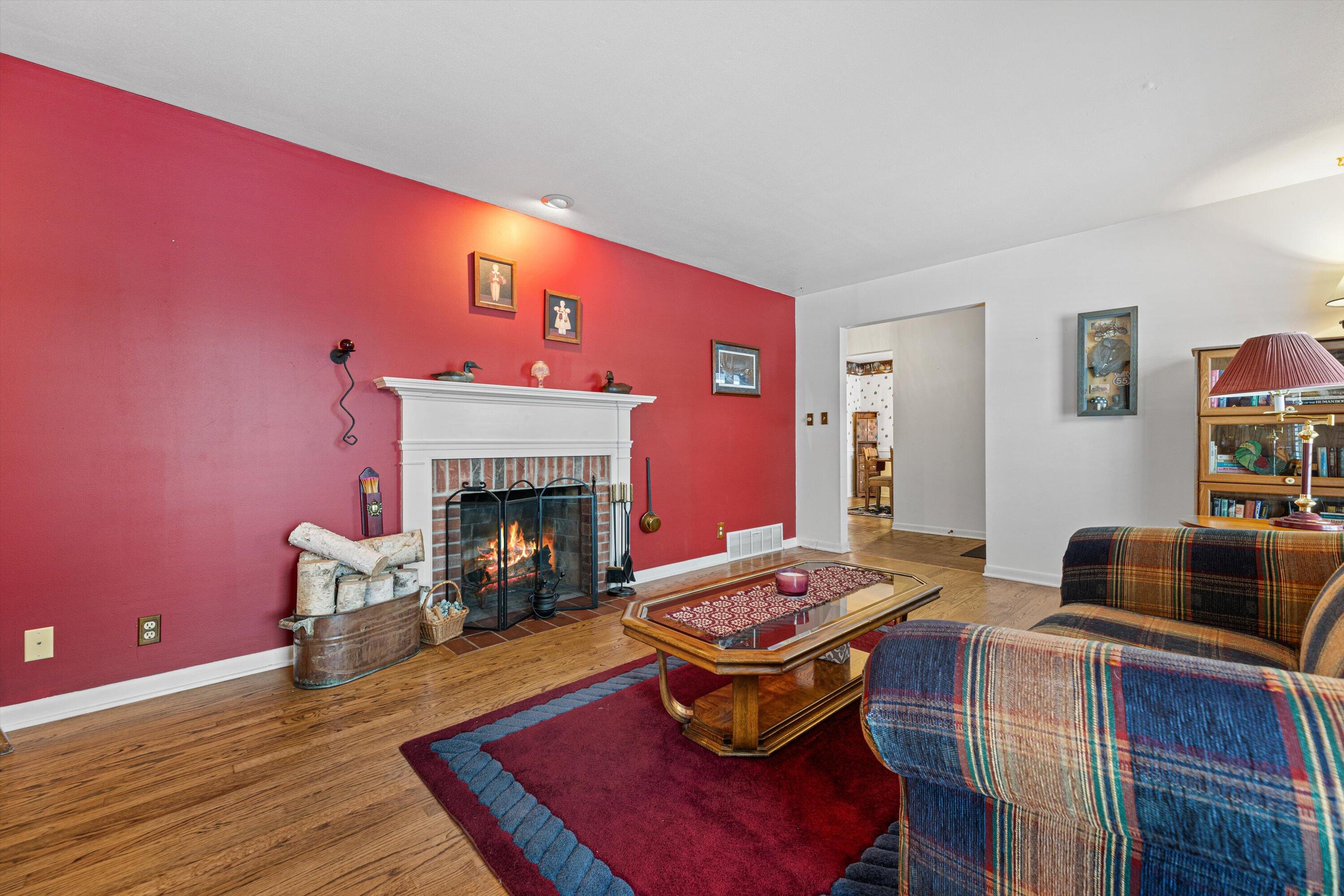 1031 West Bender Road Glendale, WI 53217 - Photo 5 of 35 Living Room w/ NFP