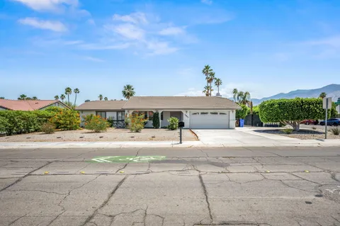 $949,000 | 2901 East Via Escuela, Palm Springs, CA 92262