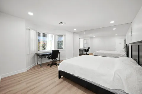 $949,000 | 2901 East Via Escuela, Palm Springs, CA 92262