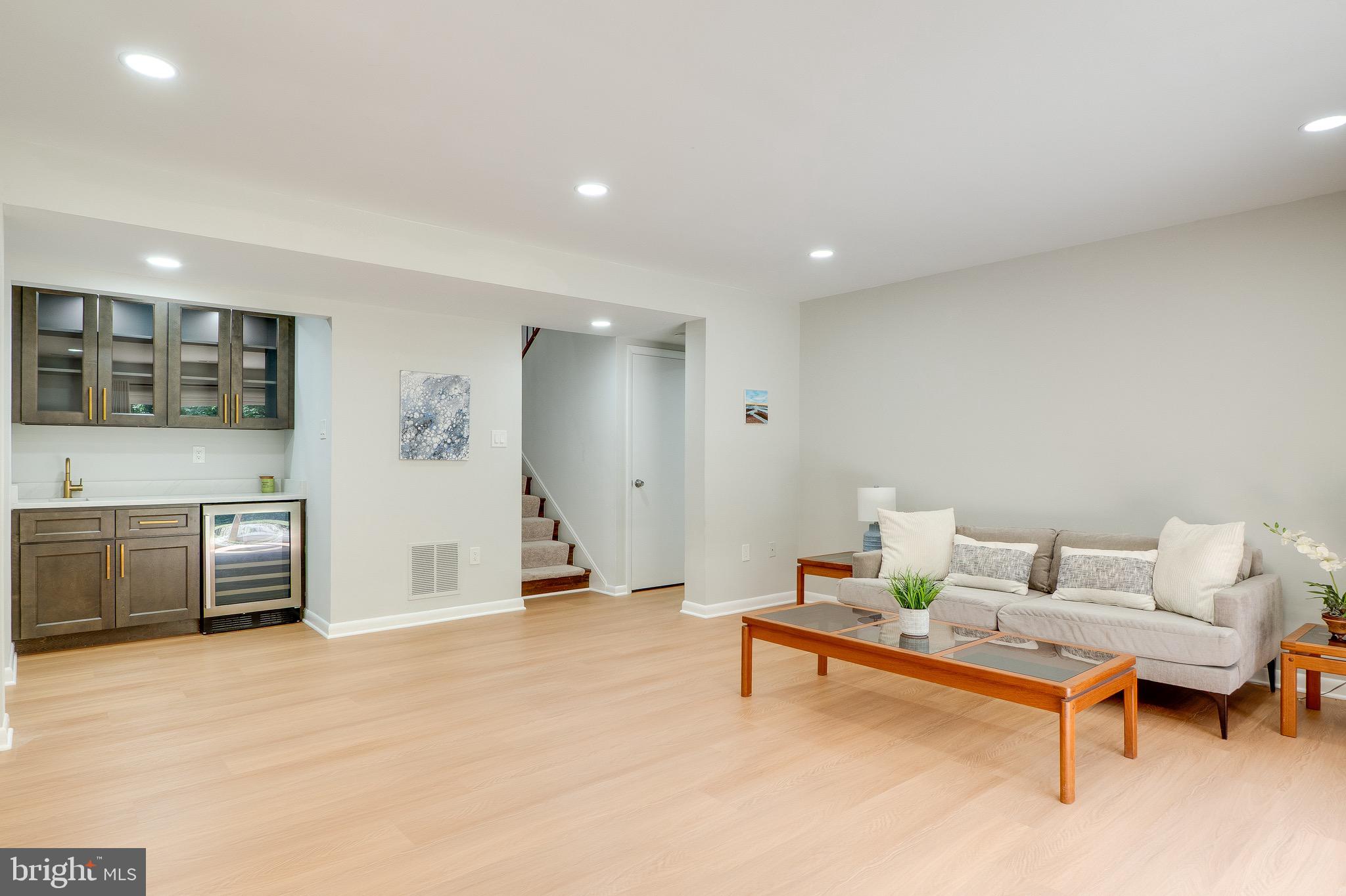 10236 Lawyers Road Vienna, VA 22181 - Photo 33 of 47