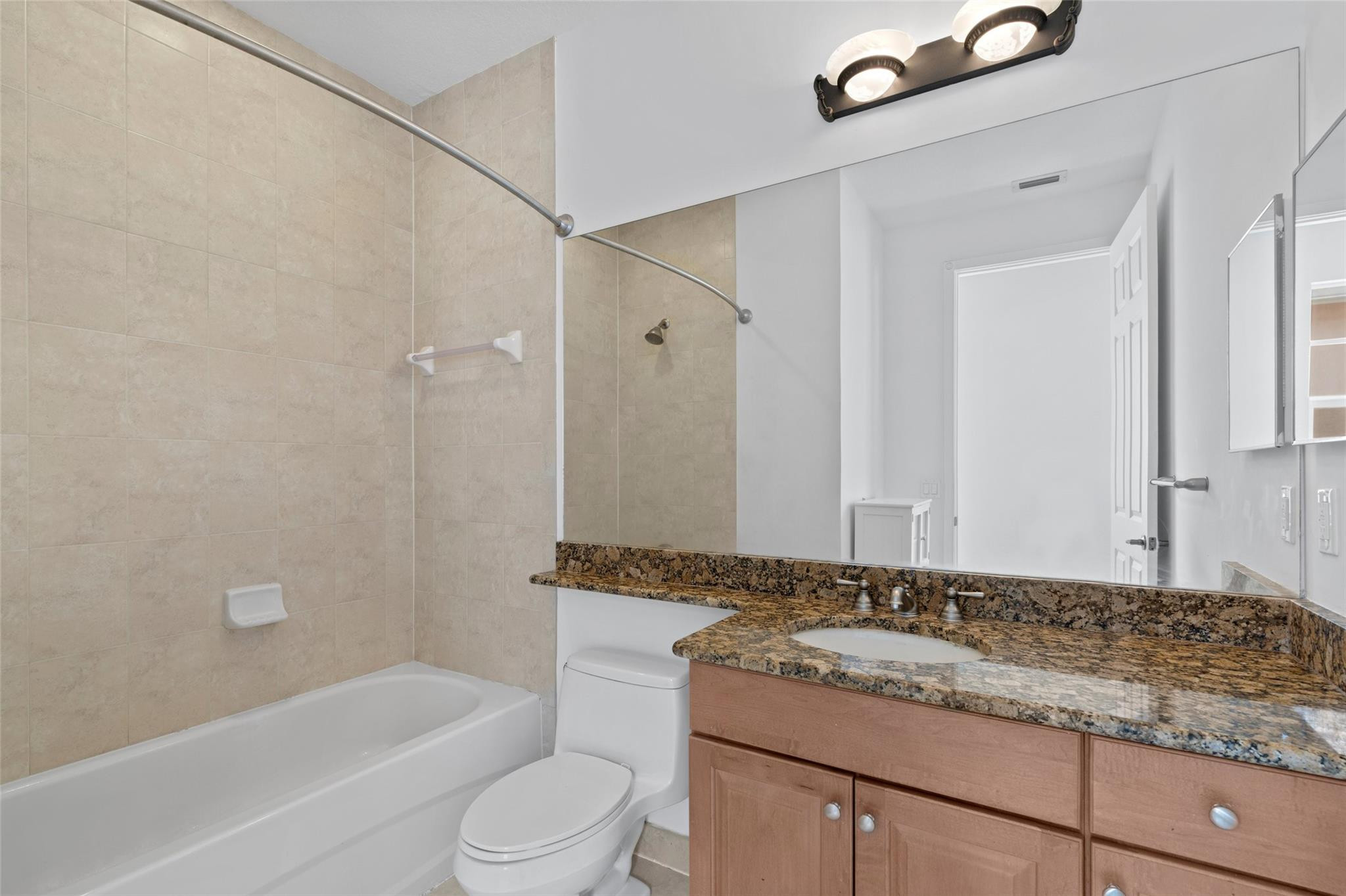 834 Northwest 82nd Place Boca Raton, FL 33487 - Photo 14 of 31 Photo 14