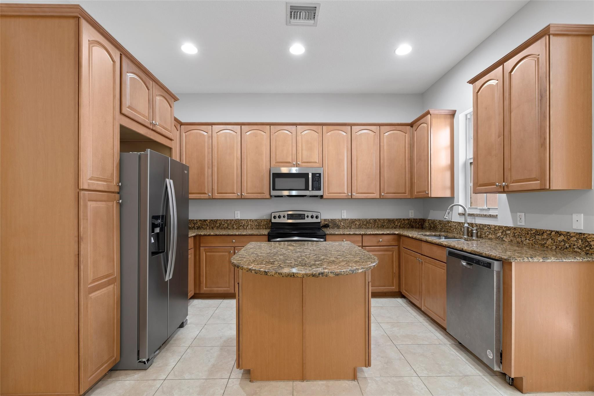 834 Northwest 82nd Place Boca Raton, FL 33487 - Photo 8 of 31 Photo 8