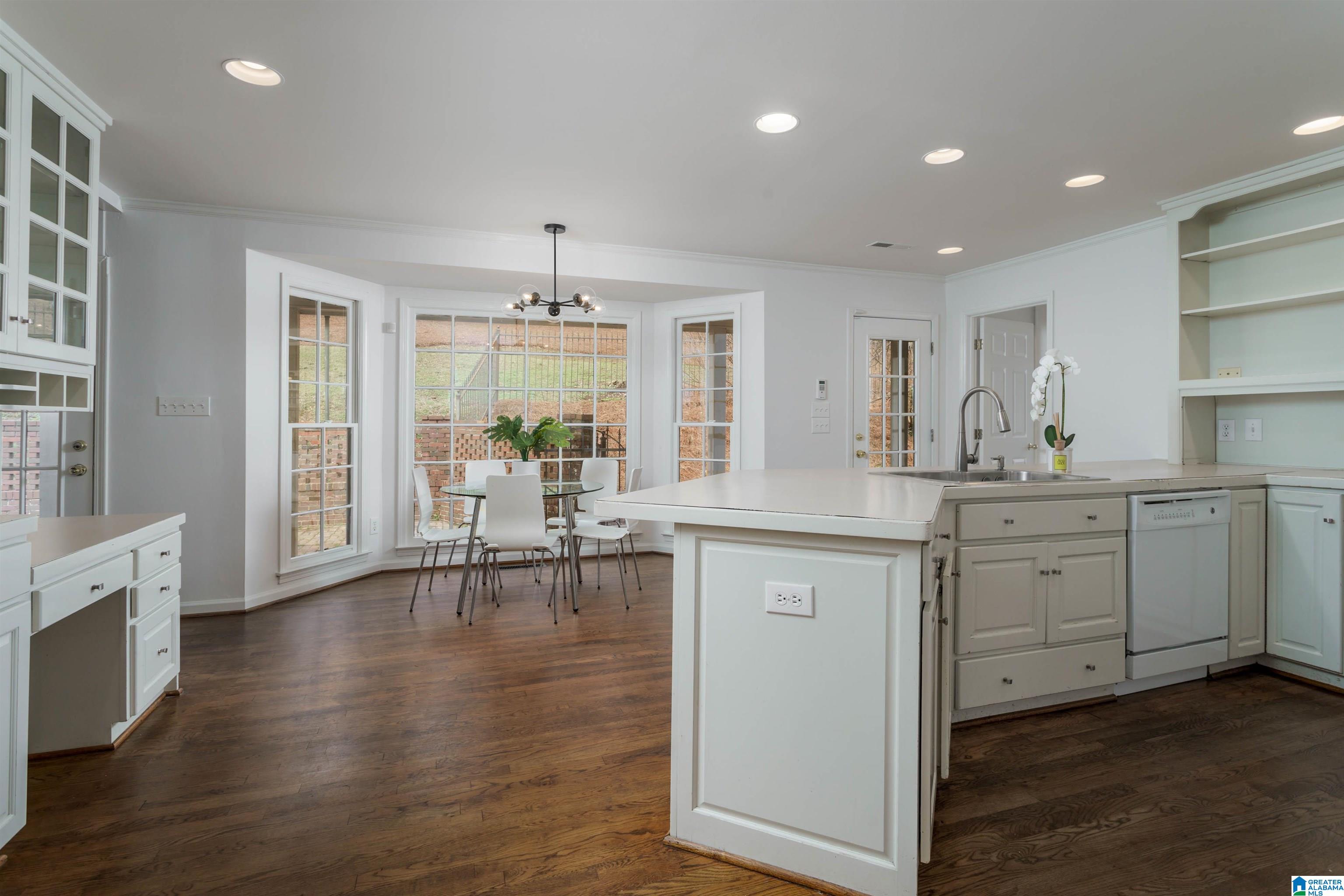 3528 Brookwood Road Birmingham, AL 35223 - Photo 18 of 45