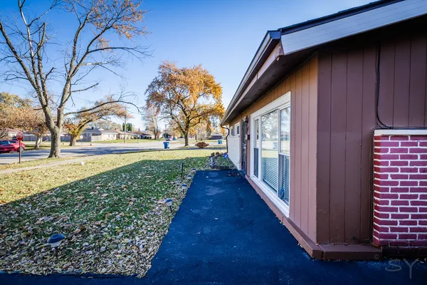 $144,900 | 709 163rd Street, Calumet City, IL 60409
