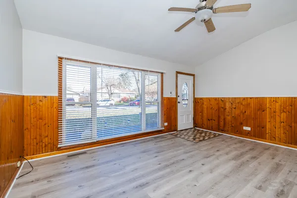 $144,900 | 709 163rd Street, Calumet City, IL 60409