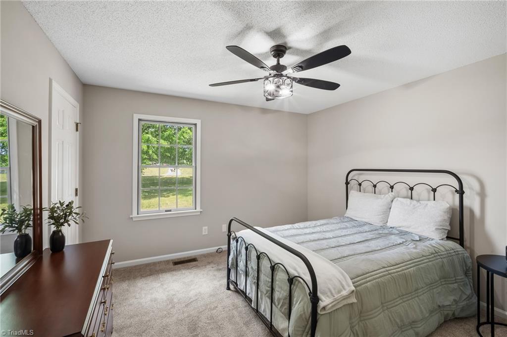 1540 Thomas Road Lexington, NC 27295 - Photo 18 of 42