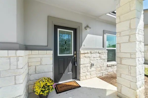 $2,100 | 2105 Tiger Trail, Unit 103, Round Rock, TX 78664