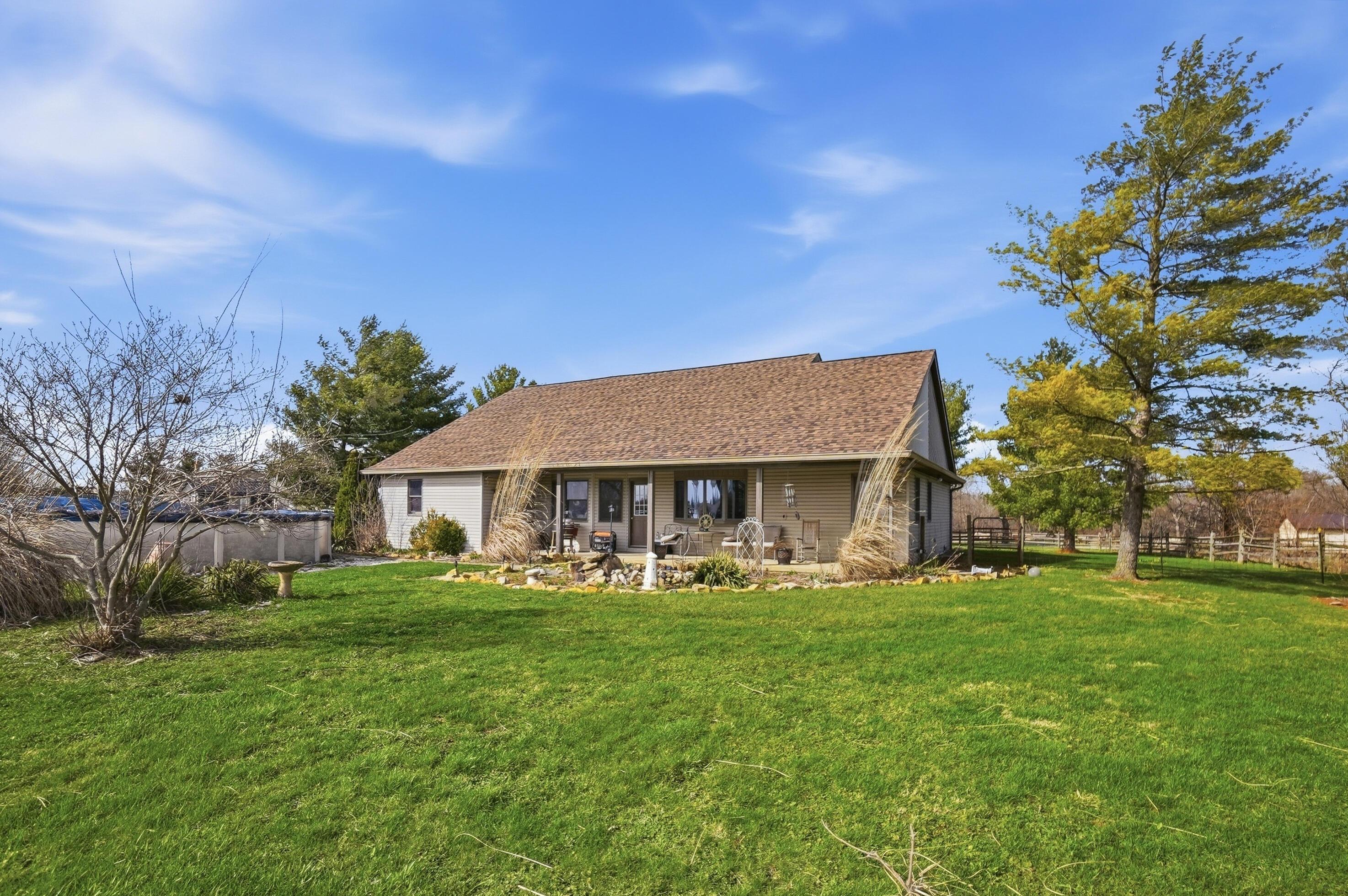26743 Morris Salem Road Circleville, OH 43113 - Photo 2 of 17 037 (6)