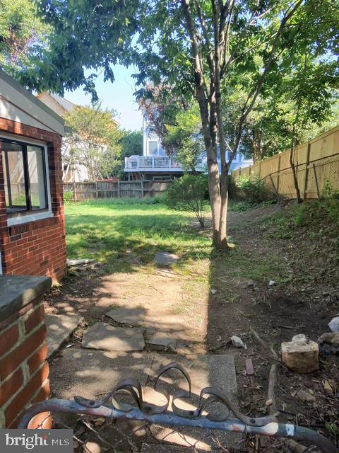 5939 Anniston Road Bethesda, MD 20817 - Photo 19 of 20