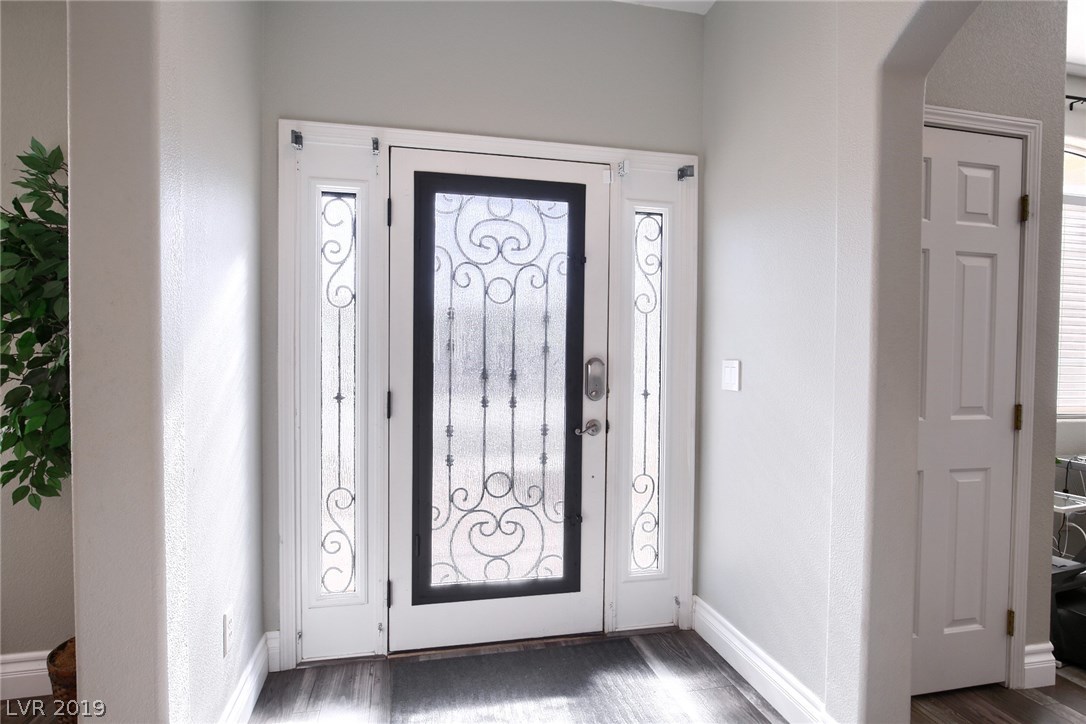1129 Calico Ridge Drive Henderson, NV 89011 - Photo 4 of 24 Gallery Image 4