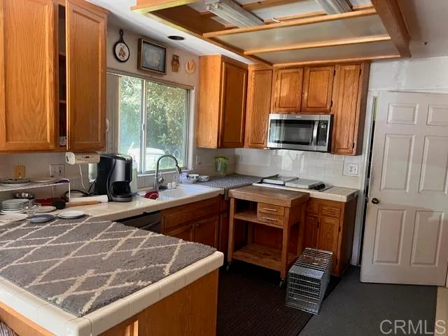 $649,000 | 1158 Meadow Lake Drive, Vista, CA 92084