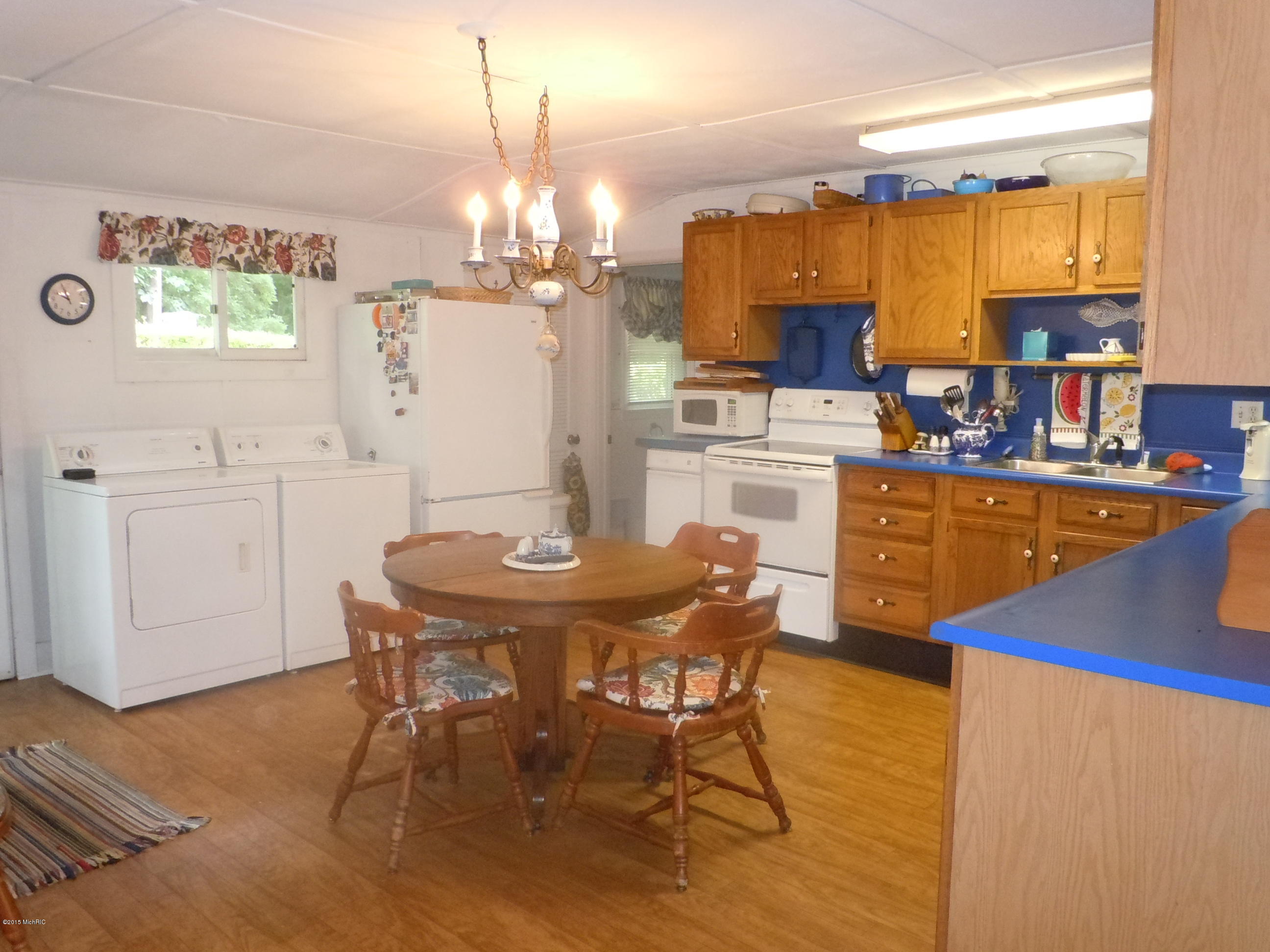 20864 Watson Road White Pigeon, MI 49099 - Photo 9 of 23 002