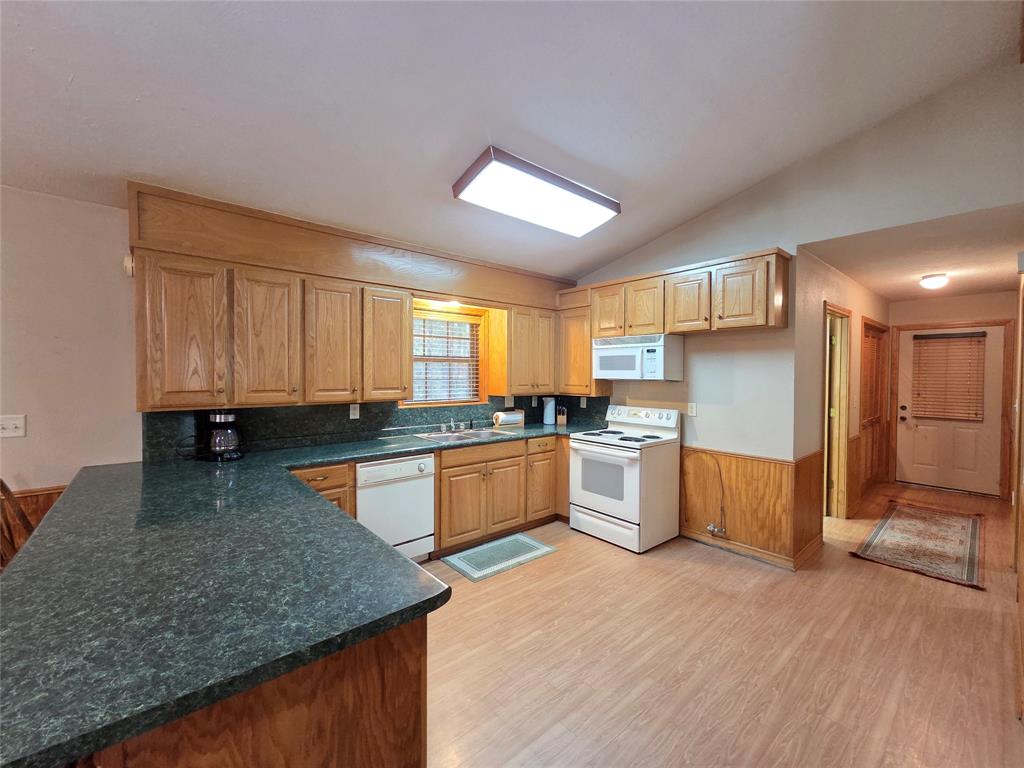 5015 561st Road Simms, TX 75574 - Photo 10 of 33