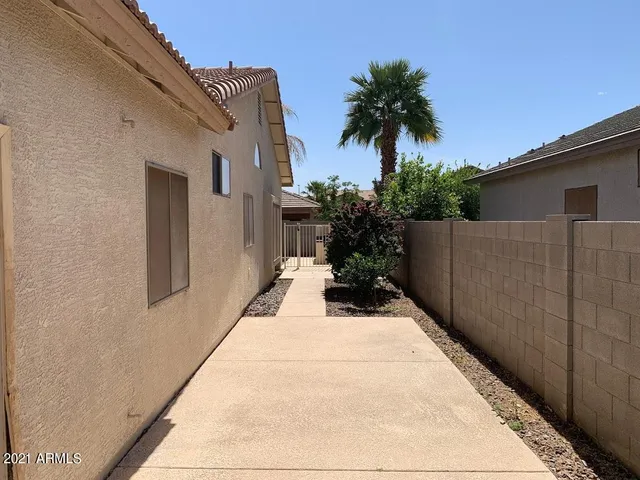 $2,100 | 14641 West Hearn Road, Surprise, AZ 85379