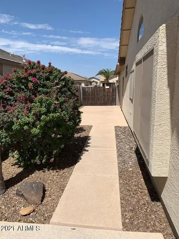 $2,100 | 14641 West Hearn Road, Surprise, AZ 85379