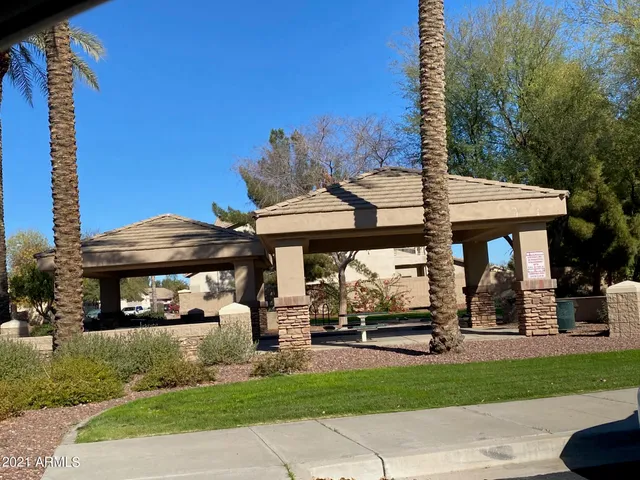 $2,100 | 14641 West Hearn Road, Surprise, AZ 85379