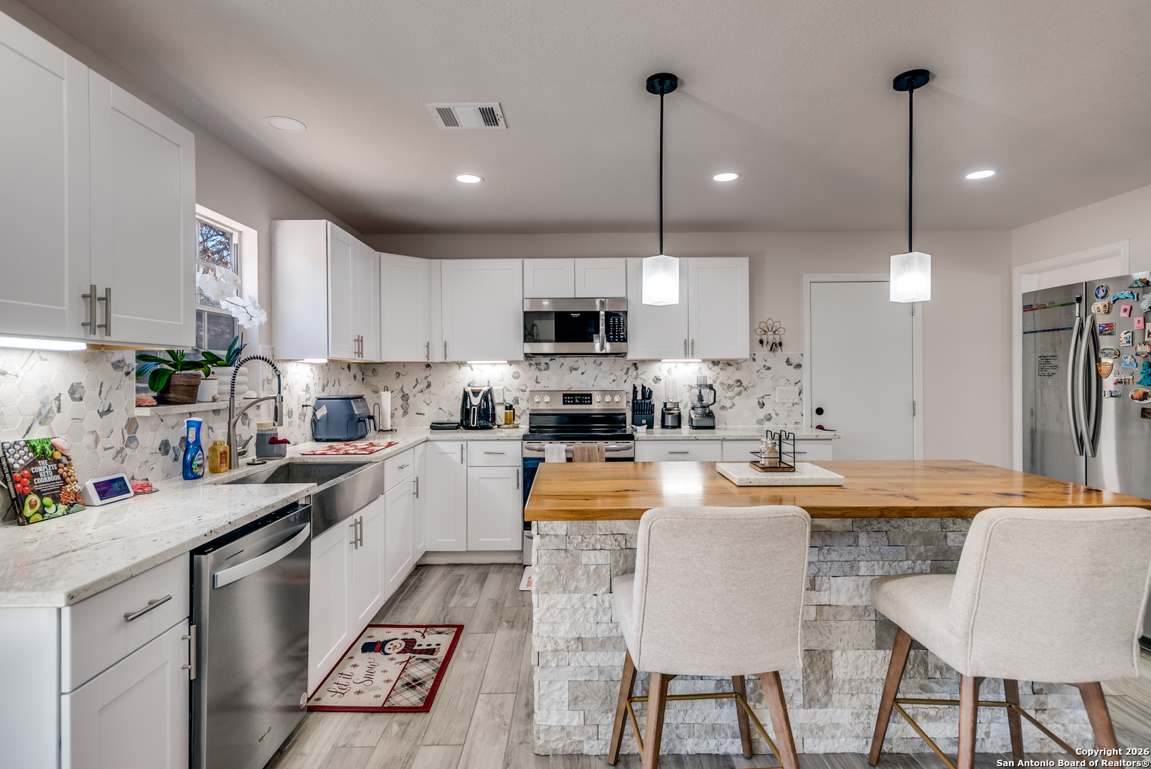 432 Rebecca Springs Road Spring Branch, TX 78070 - Photo 9 of 35