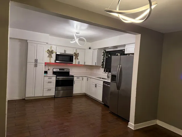 $255,000 | 527 Gordon Avenue, Calumet City, IL 60409