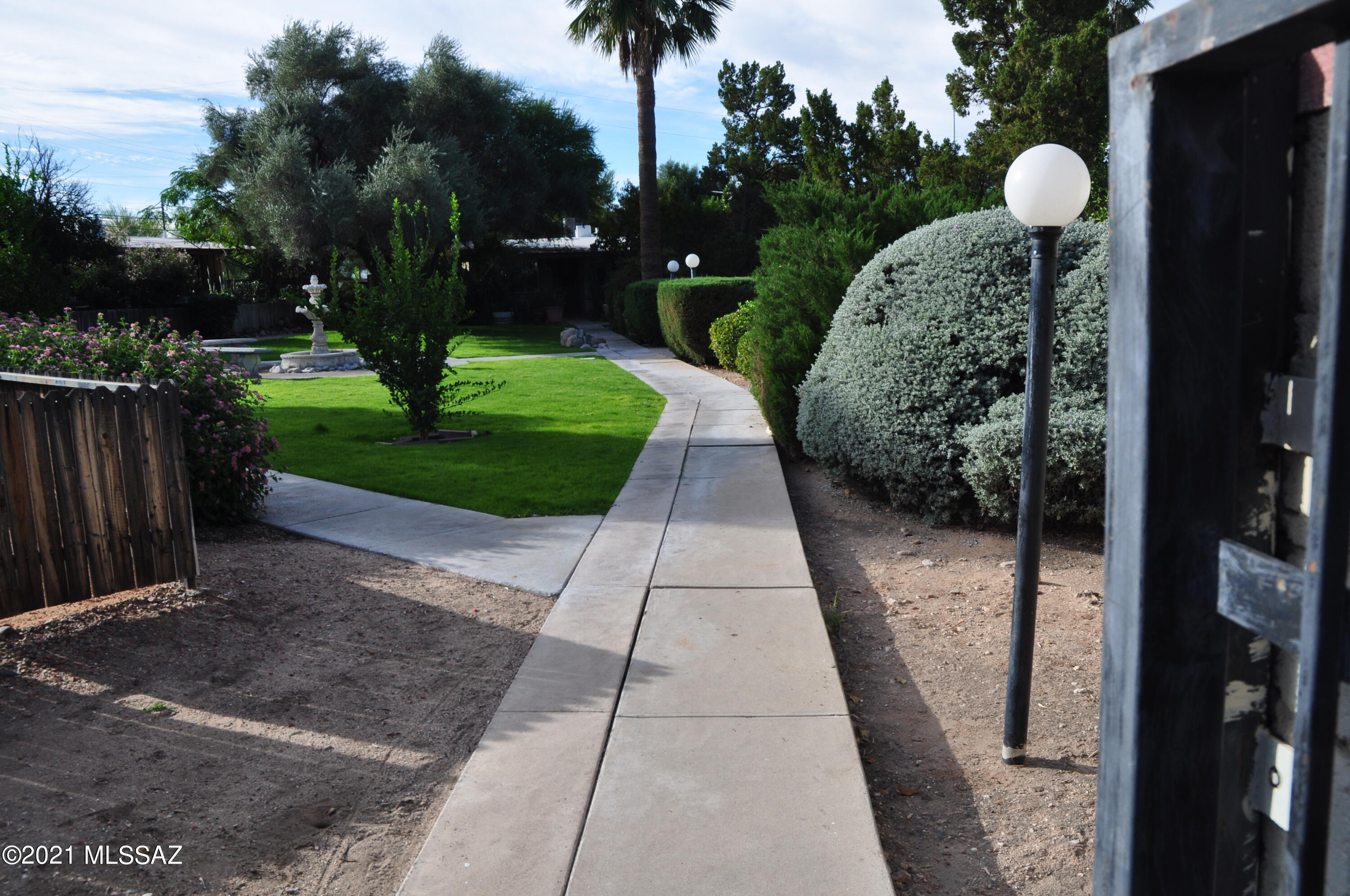 5901 North Oracle Road, Unit 2 Tucson, AZ 85704 - Photo 18 of 19
