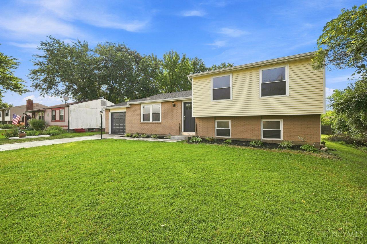 3419 Springdale Road Cincinnati, OH 45251 - Photo 3 of 34 Gallery Image 3