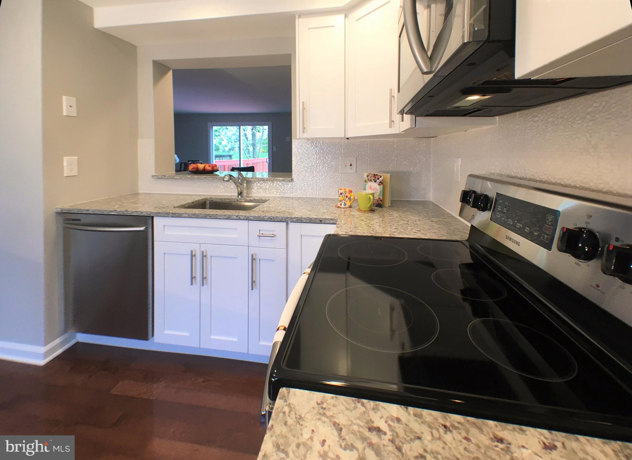 26 Greenleaf Road Parkville, MD 21234 - Photo 3 of 25 Kitchen