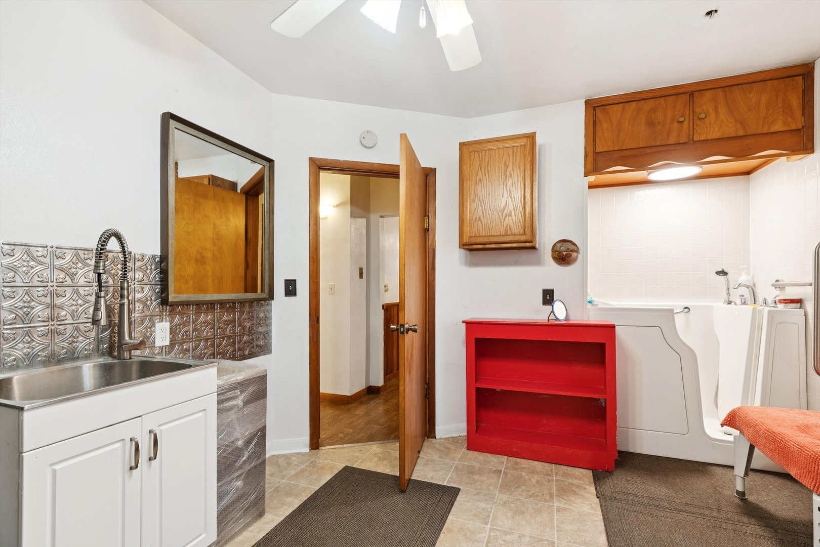 2408 Chancy Street Clinton, IA 52732 - Photo 21 of 44 Gallery Image 21