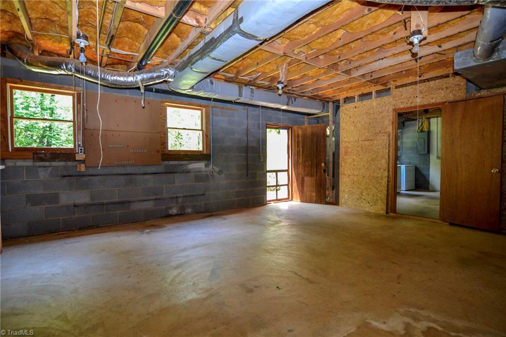 4925 Aladdin Road Pfafftown, NC 27040 - Photo 15 of 23 Gallery Image 15