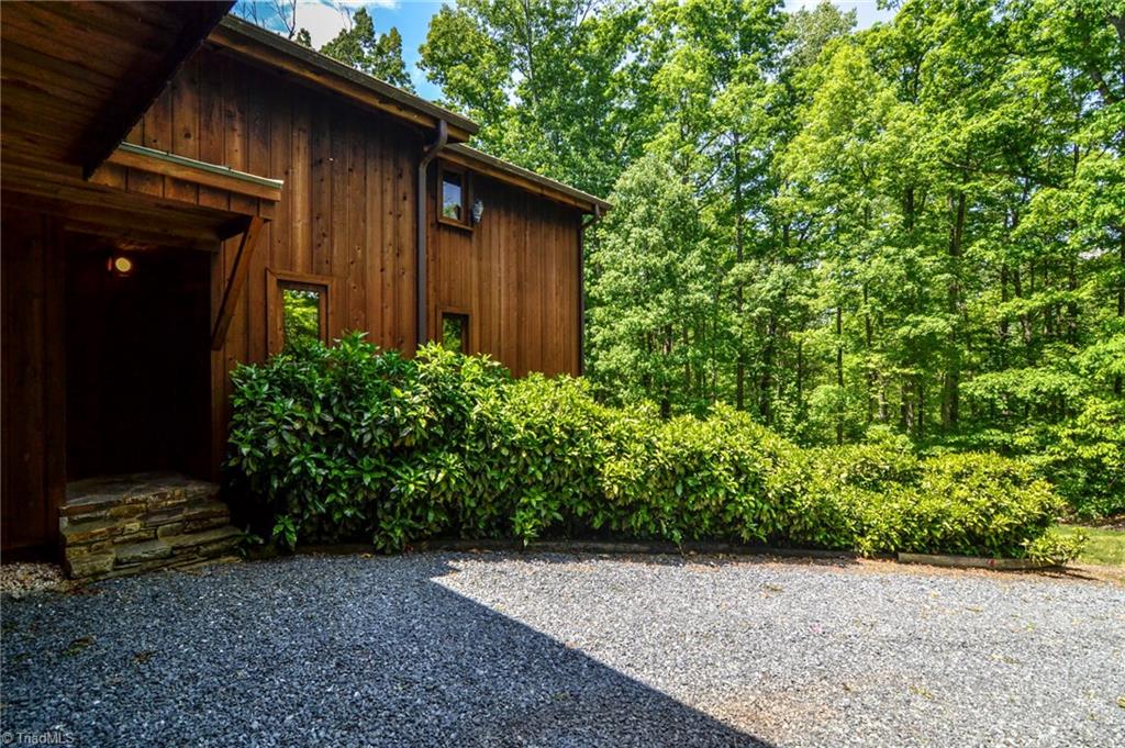 4925 Aladdin Road Pfafftown, NC 27040 - Photo 19 of 23 Gallery Image 19