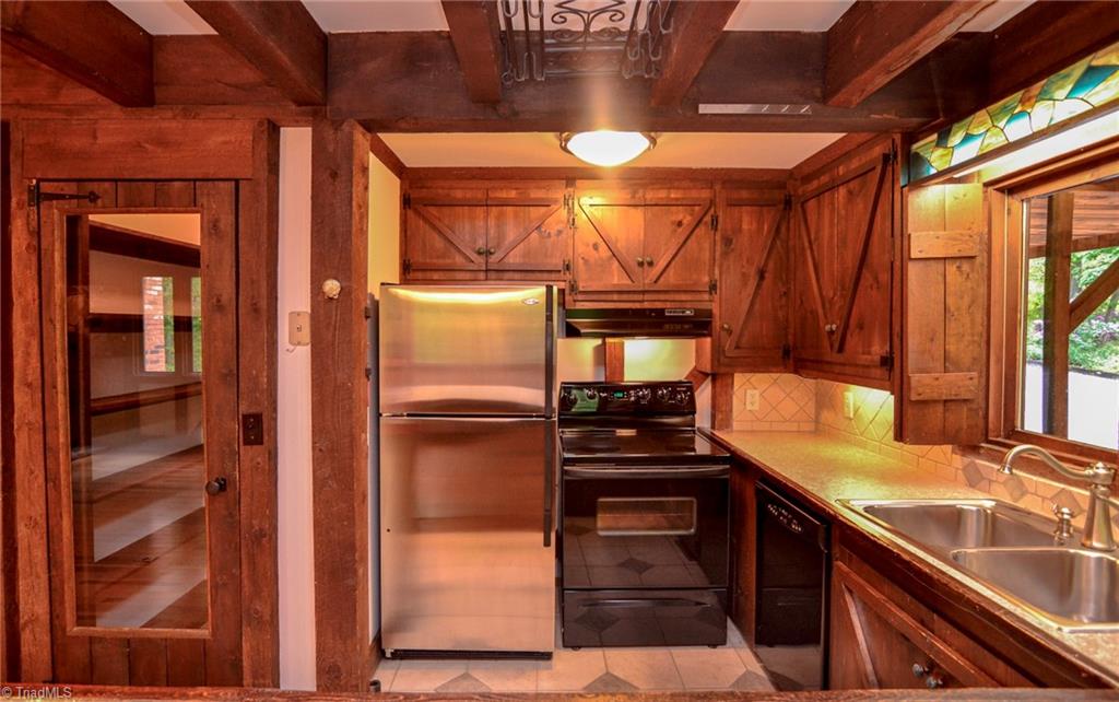 4925 Aladdin Road Pfafftown, NC 27040 - Photo 7 of 23 Gallery Image 7