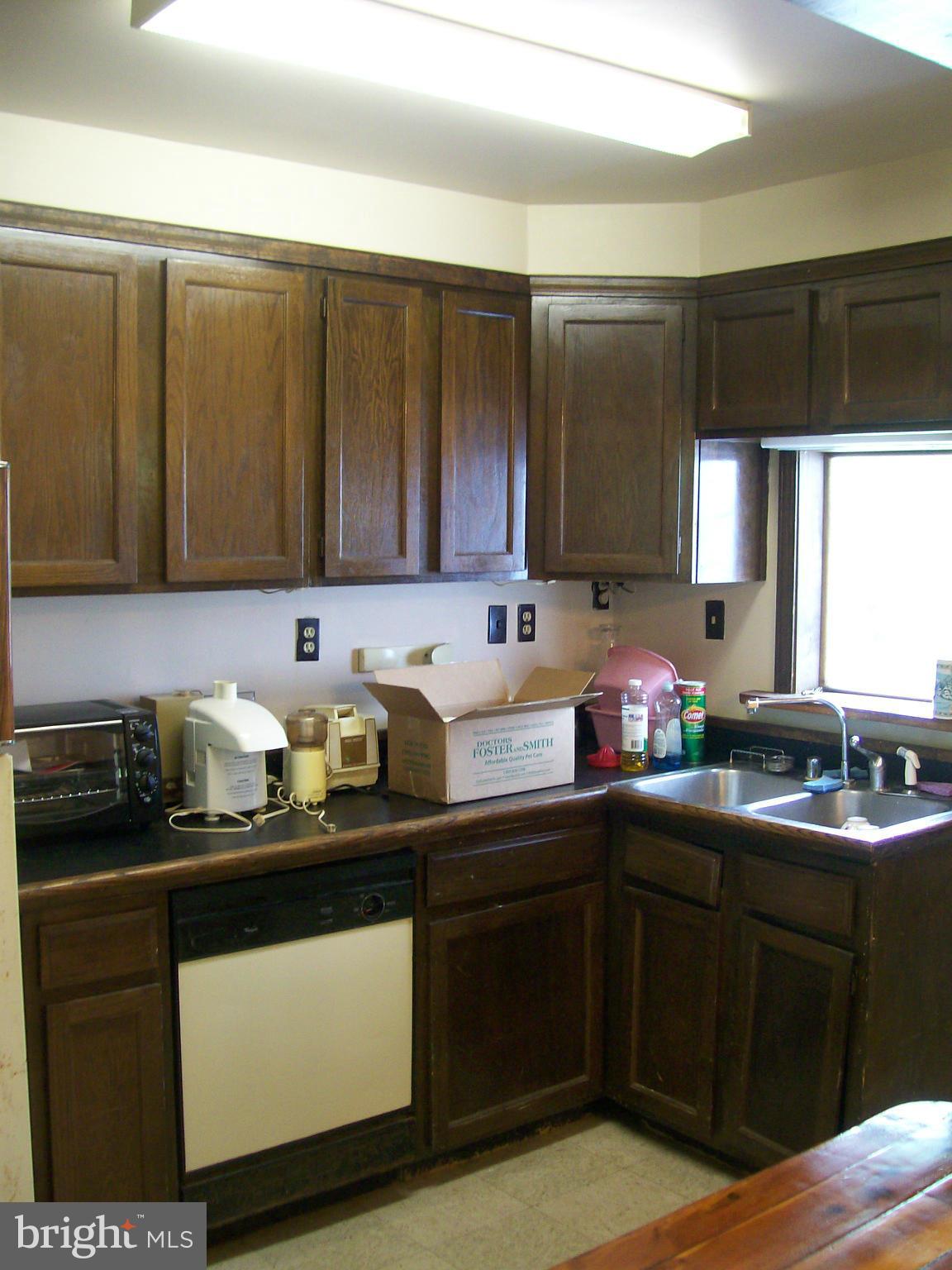 1800 Thomas Road Fort Washington, MD 20744 - Photo 21 of 30 Kitchen