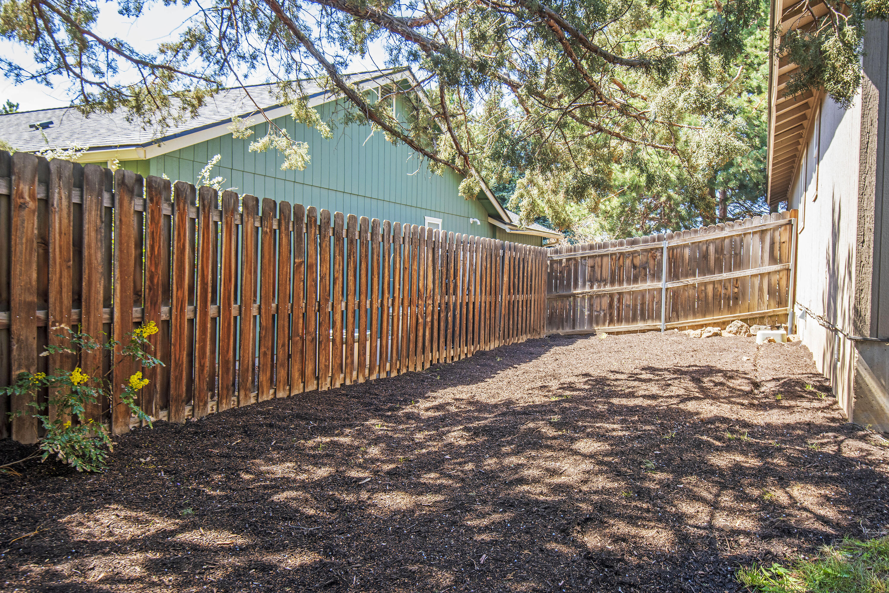20751 Gallop Road Bend, OR 97701 - Photo 21 of 22 20751_Gallop_Rd_23-print-DSC_5949