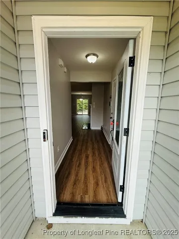 a view of entryway with a front door