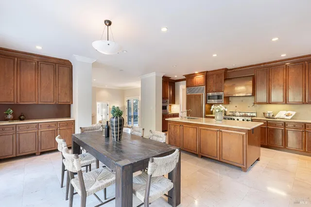 $2,995,000 | 145 Canyon Court, Napa, CA 94558