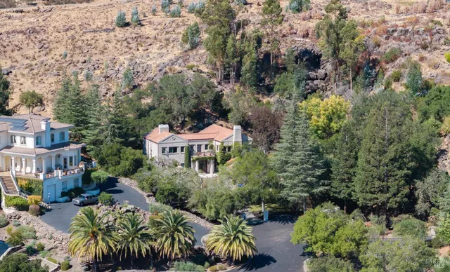 $2,995,000 | 145 Canyon Court, Napa, CA 94558