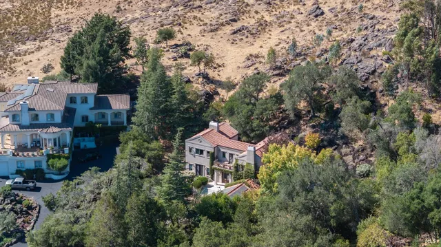 $2,995,000 | 145 Canyon Court, Napa, CA 94558