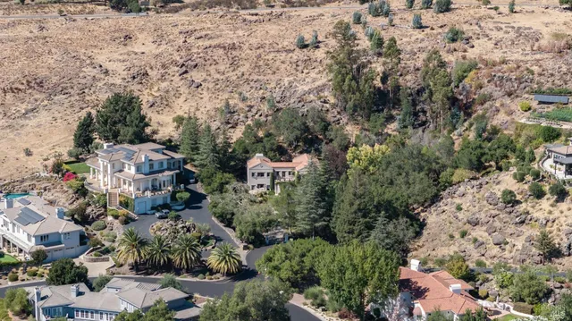 $2,995,000 | 145 Canyon Court, Napa, CA 94558