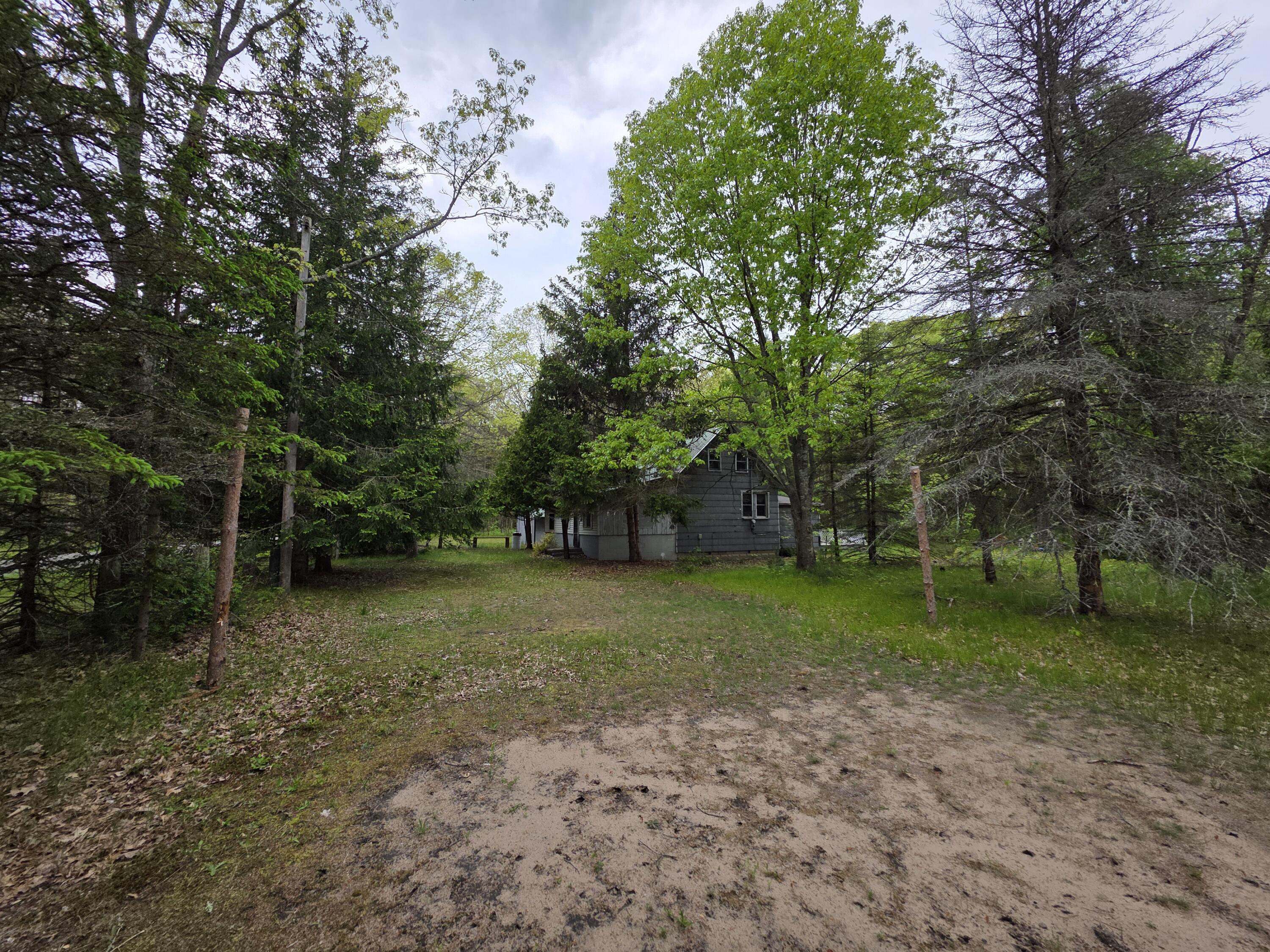 7470 Becker Road Manistee, MI 49660 - Photo 29 of 32 20250530_101037