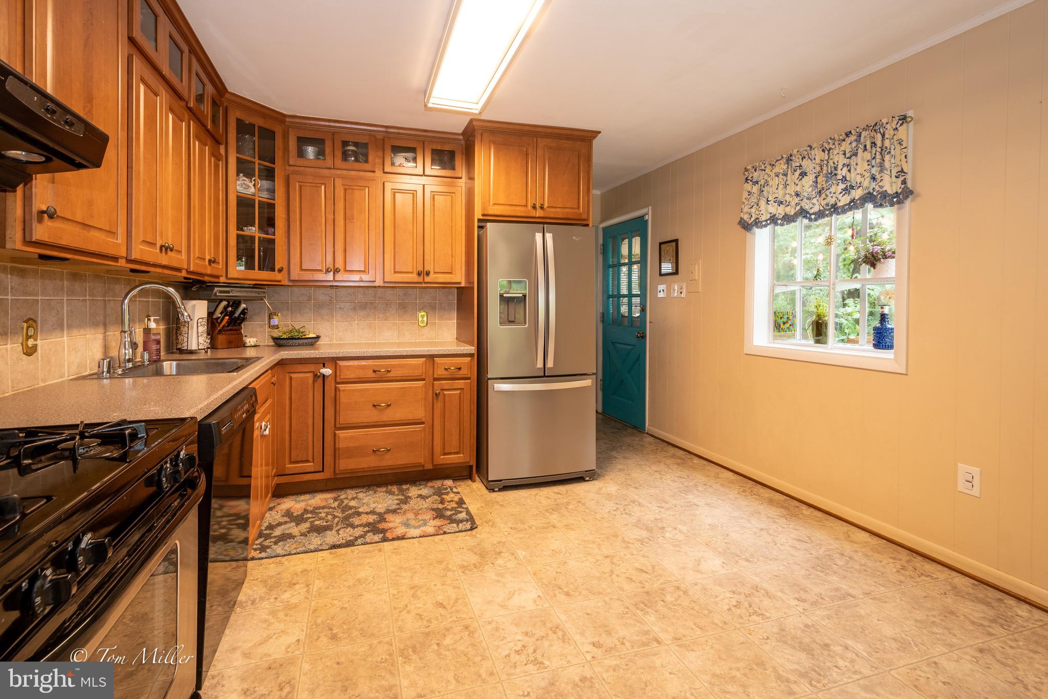 809 Suburbian Road Reisterstown, MD 21136 - Photo 8 of 33 Gallery Image 8