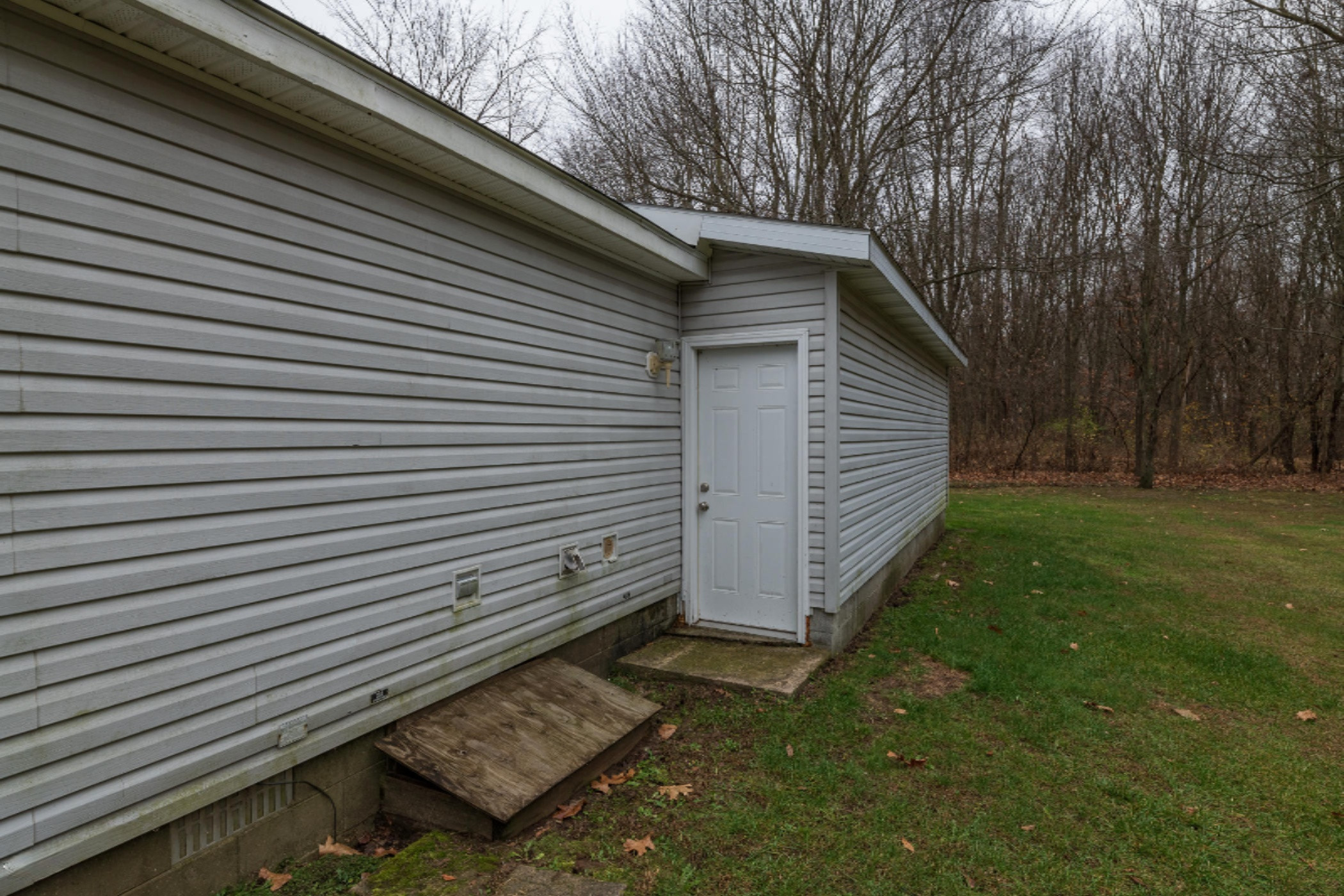 2835 Travis Road Kalamazoo, MI 49004 - Photo 9 of 52 2835 Travis Rd-42