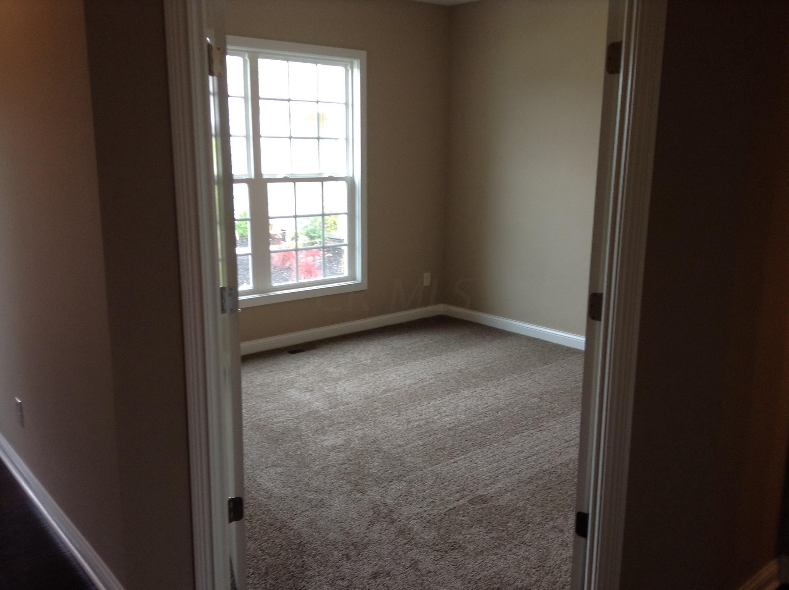 4517 Bens Ct. Hilliard, OH 43026 - Photo 8 of 13
