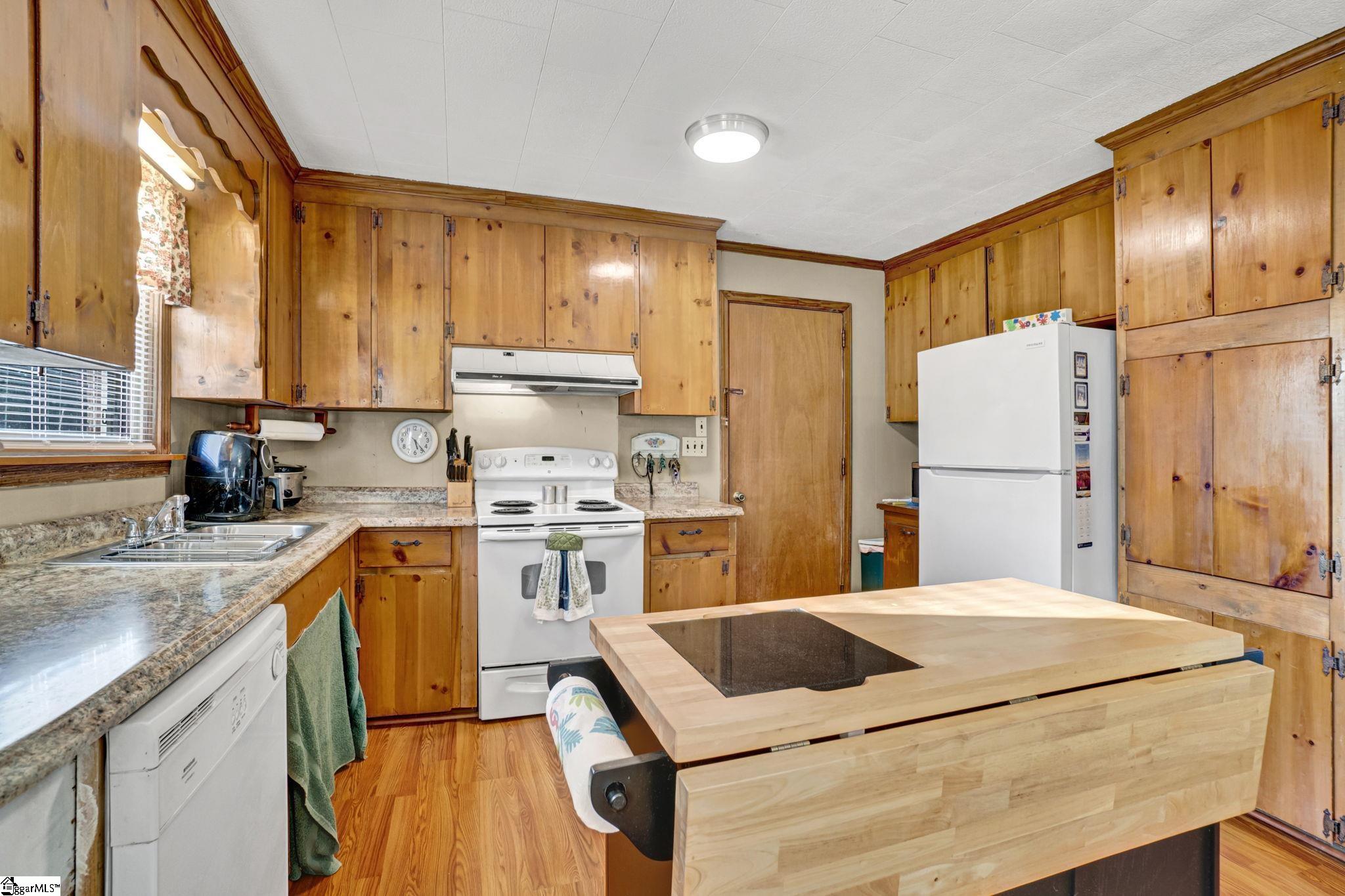 86 Dogwood Circle Clinton, SC 29325 - Photo 13 of 40