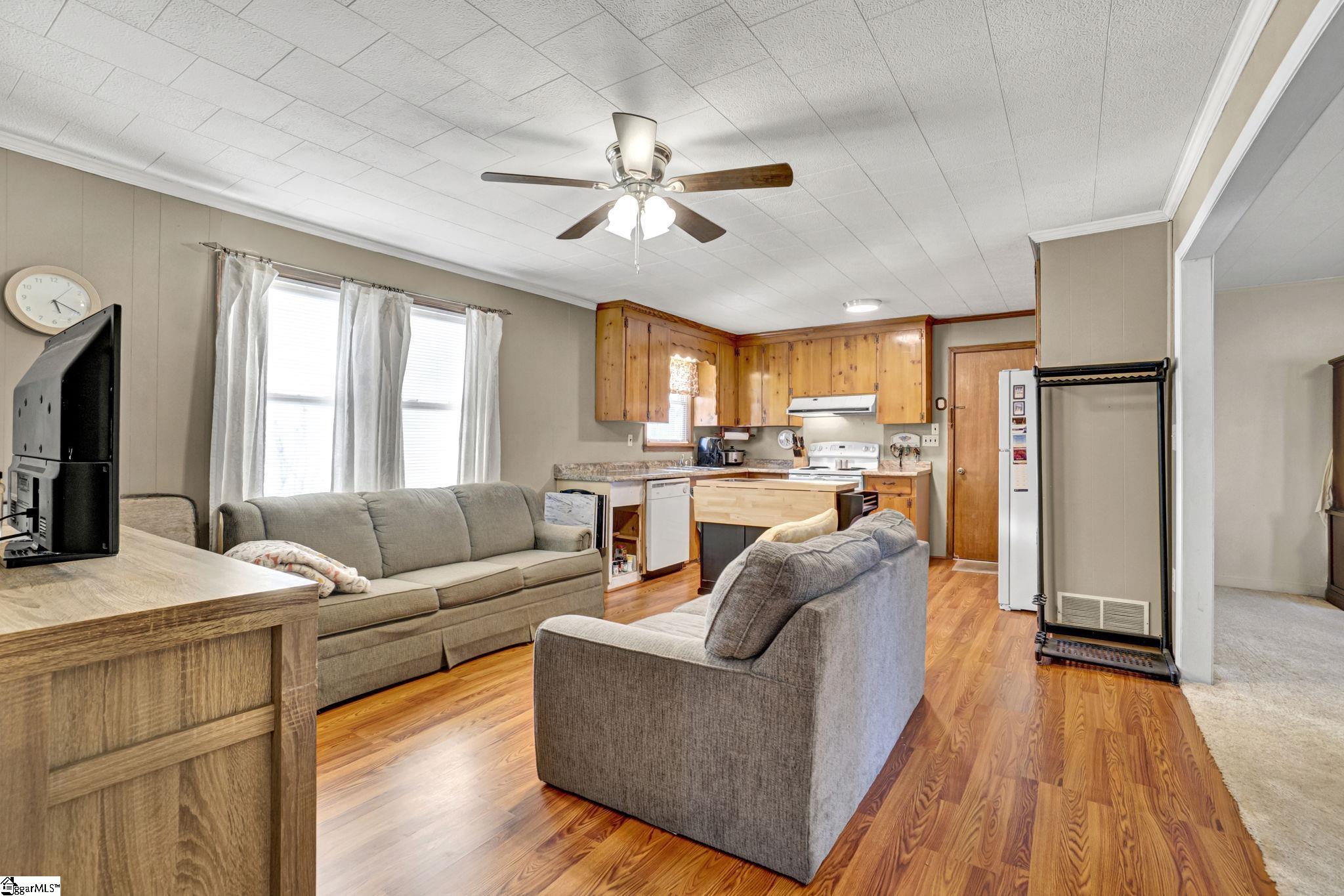 86 Dogwood Circle Clinton, SC 29325 - Photo 9 of 40