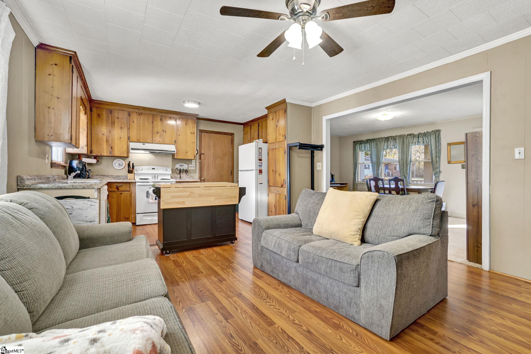 86 Dogwood Circle Clinton, SC 29325 - Photo 10 of 40