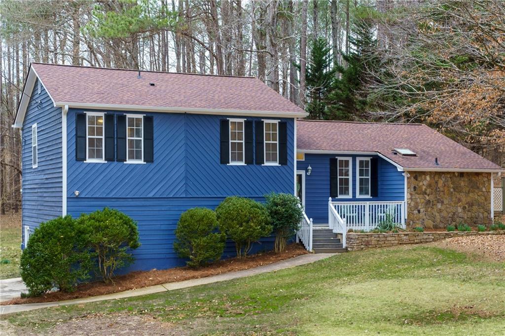 520 Victoria Road Woodstock, GA 30189 - Photo 1 of 42