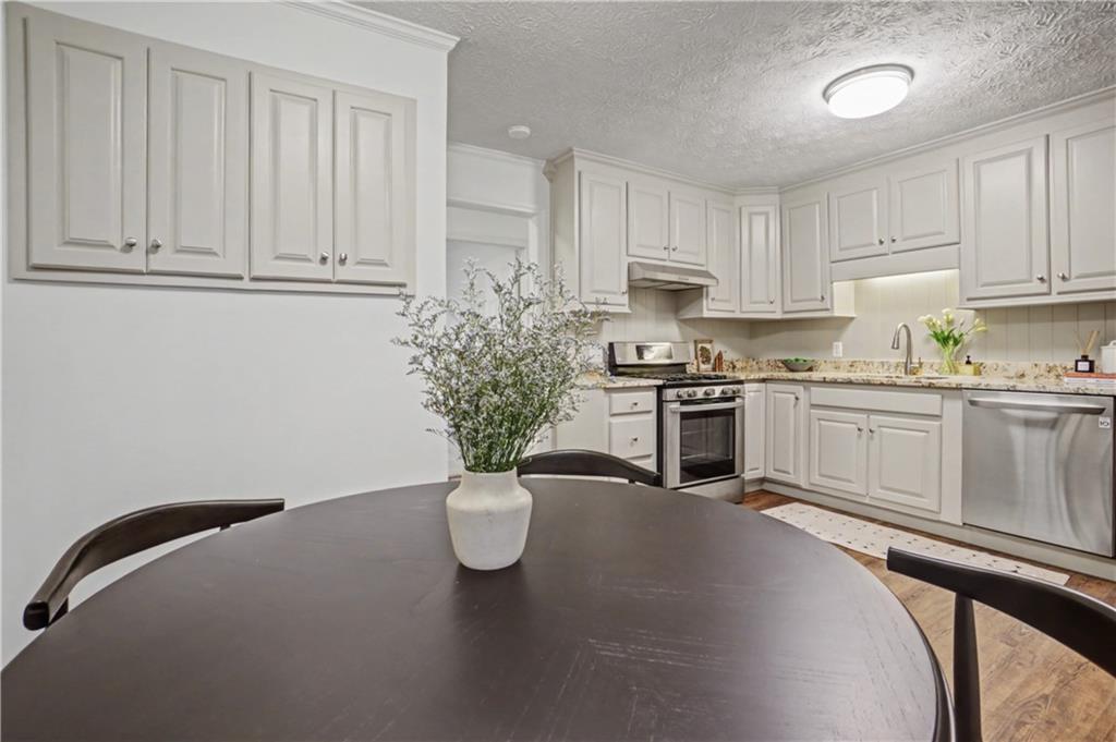 520 Victoria Road Woodstock, GA 30189 - Photo 14 of 42