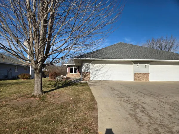 $389,900 | 103 Sellards Avenue, Dassel, MN 55325