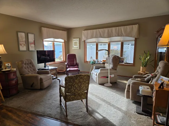 $399,900 | 103 Sellards Avenue, Dassel, MN 55325